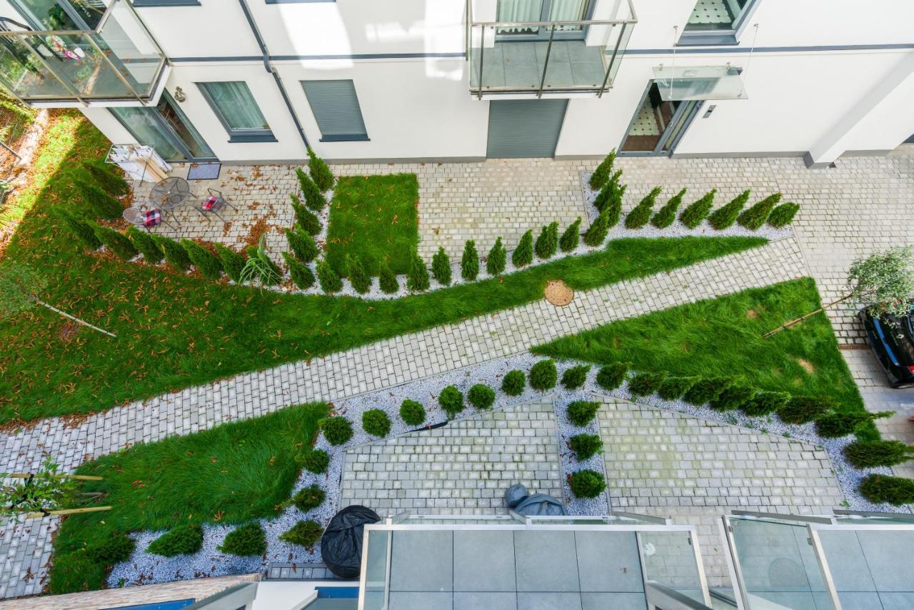 Central Apartments Garbary By Noclegi Renters Poznan Luaran gambar